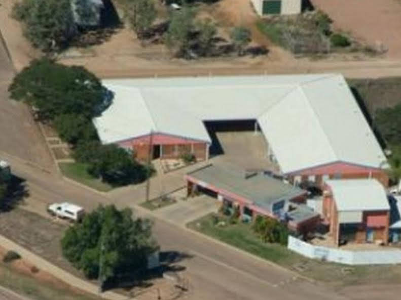 Abajaz Motel-Central-King Bed-Shaded Parking Longreach Exterior photo