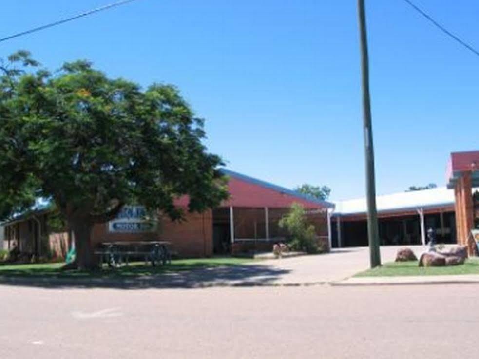 Abajaz Motel-Central-King Bed-Shaded Parking Longreach Exterior photo