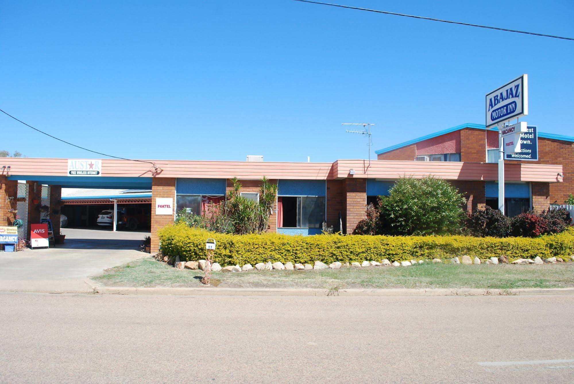 Abajaz Motel-Central-King Bed-Shaded Parking Longreach Exterior photo